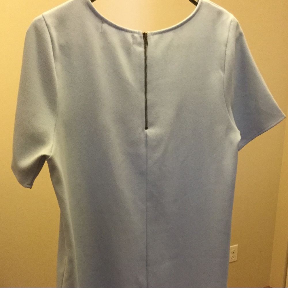 Dress - Picture 4 of 4
